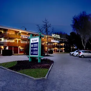 Hotel The Originals City, Annecy Aéroport